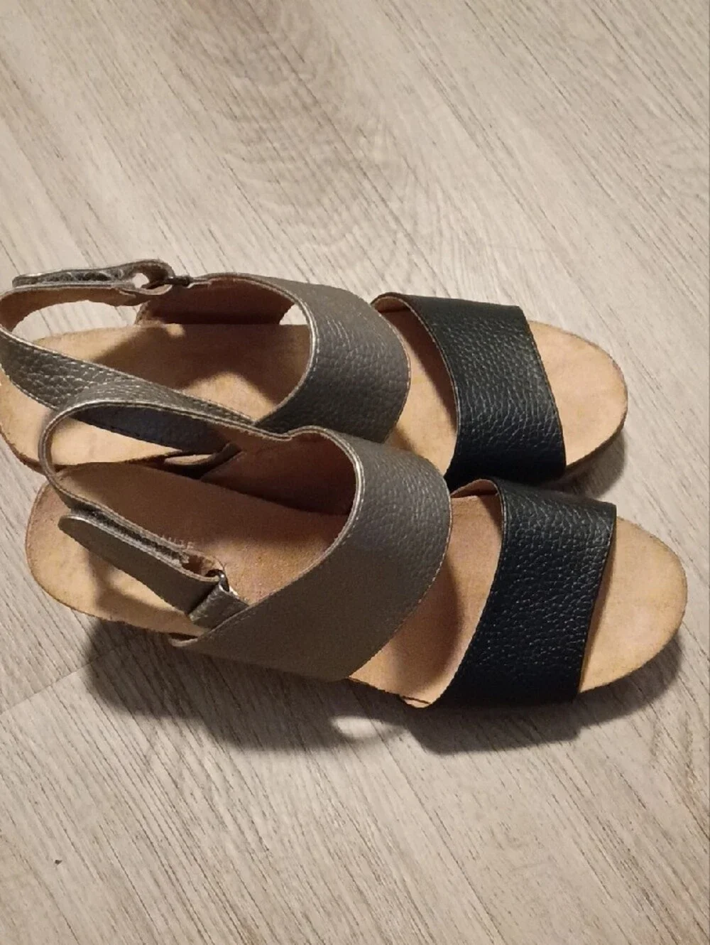 White Mountain Gray and Black Leather Slingback Sandals